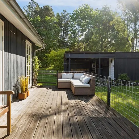 Dog-friendly Oasis With Peace And Nature